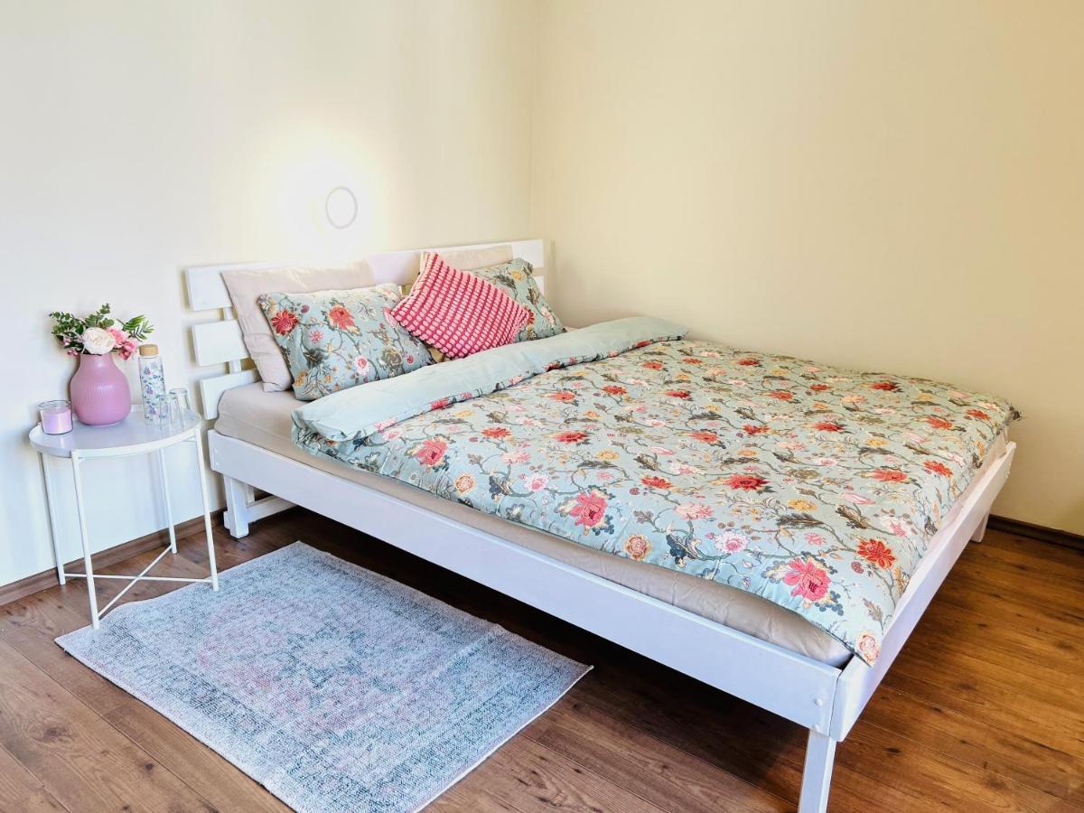 Super Apartment Old Town ไคลเพดา ภายนอก รูปภาพ