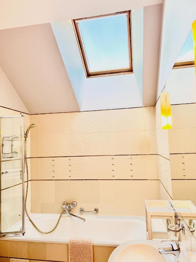 Super Apartment Old Town ไคลเพดา ภายนอก รูปภาพ